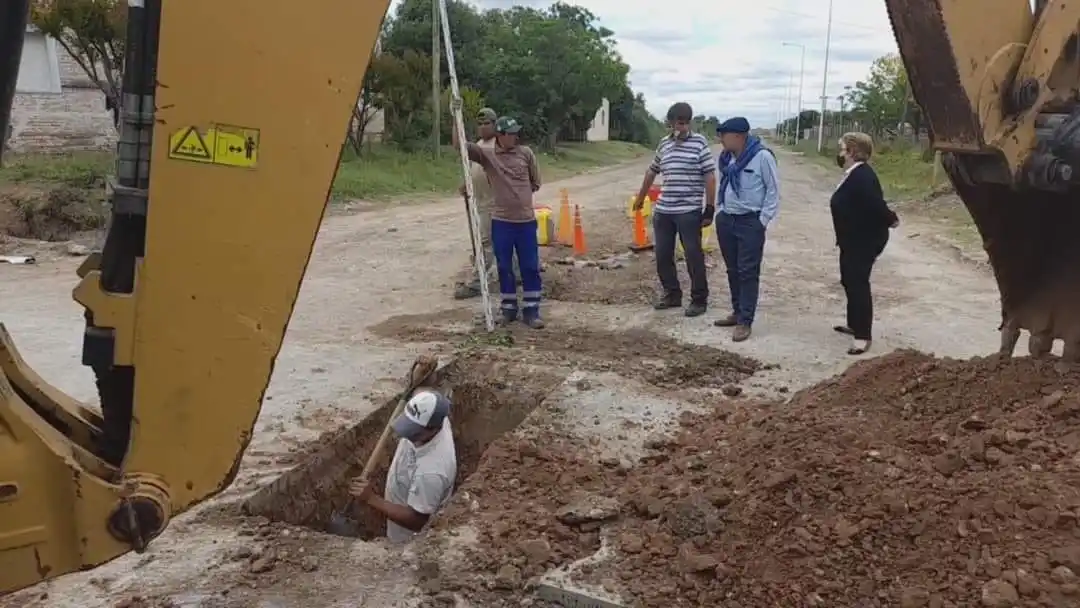 Galarza:  "Ampliación de las redes de agua y cloacas".