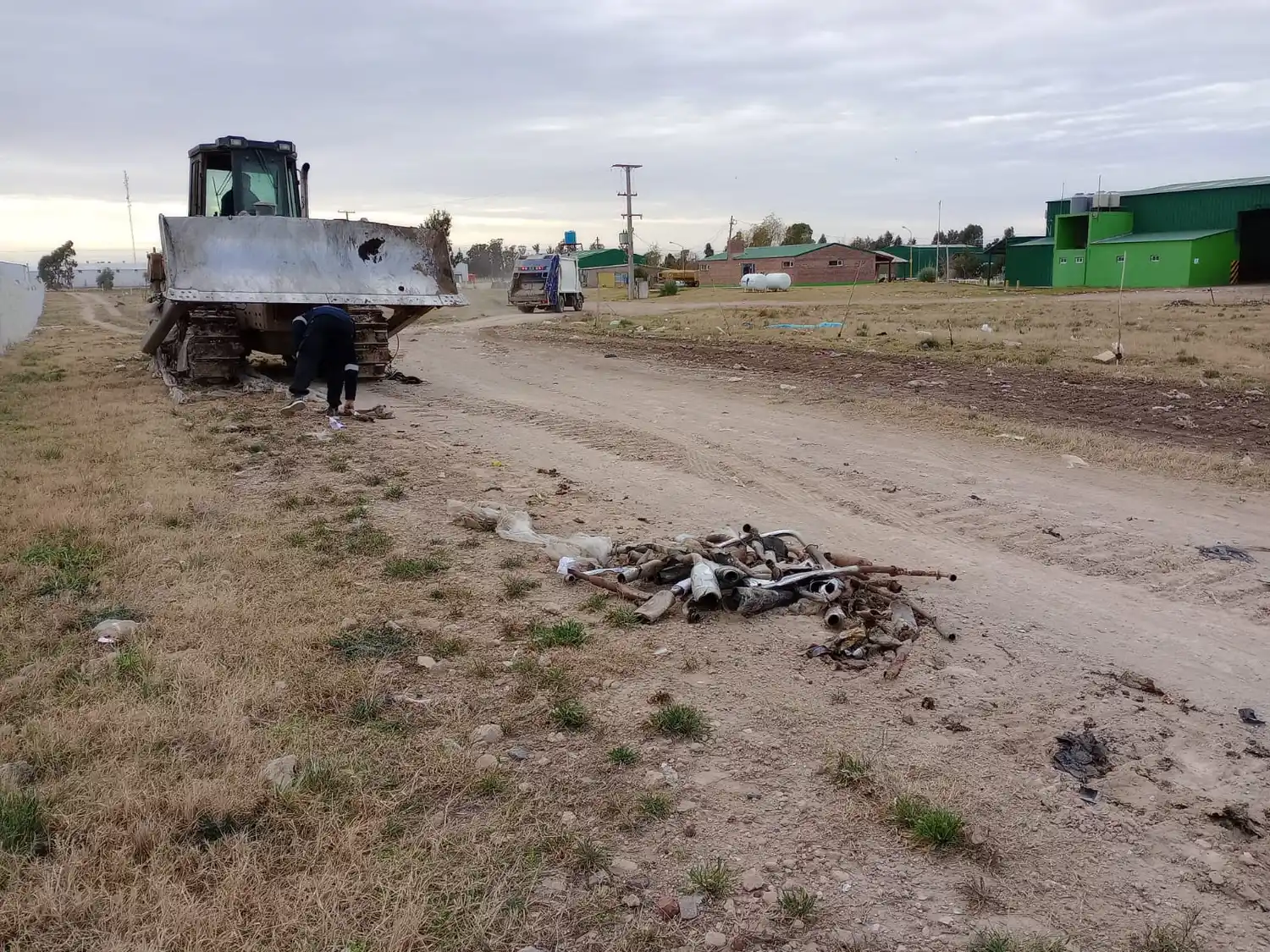 Tres Arroyos destruye caños de escape de motos secuestrados por ruidos molestos