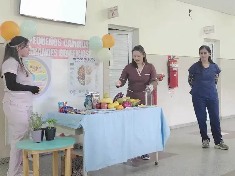 Pequeños cambios, grandes beneficios:
charla de educación alimentaria y nutricional