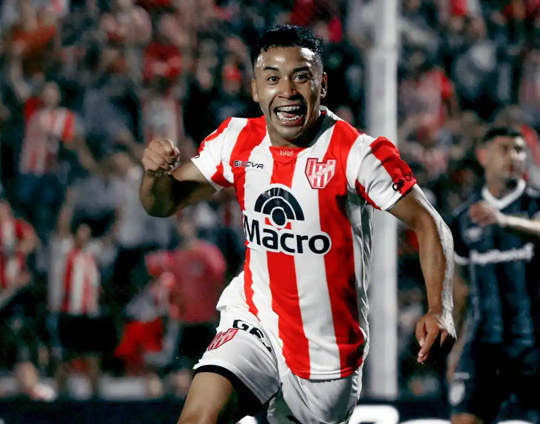Instituto fue contundente y superó a Atlético Tucumán