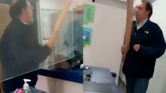 ¡XENOFOBIA FUERA DE CONTROL!  “No soy yo”: lo que dijo el chileno que agredió trabajadores venezolanos en una ferretería en Santiago