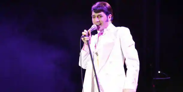 La furia de Fernando Samartin con la miniserie de Sandro de Telefe