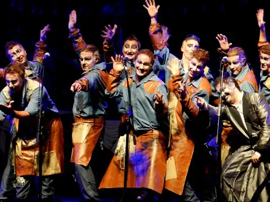 Llega a Gualeguaychú la murga uruguaya “La Trasnochada”