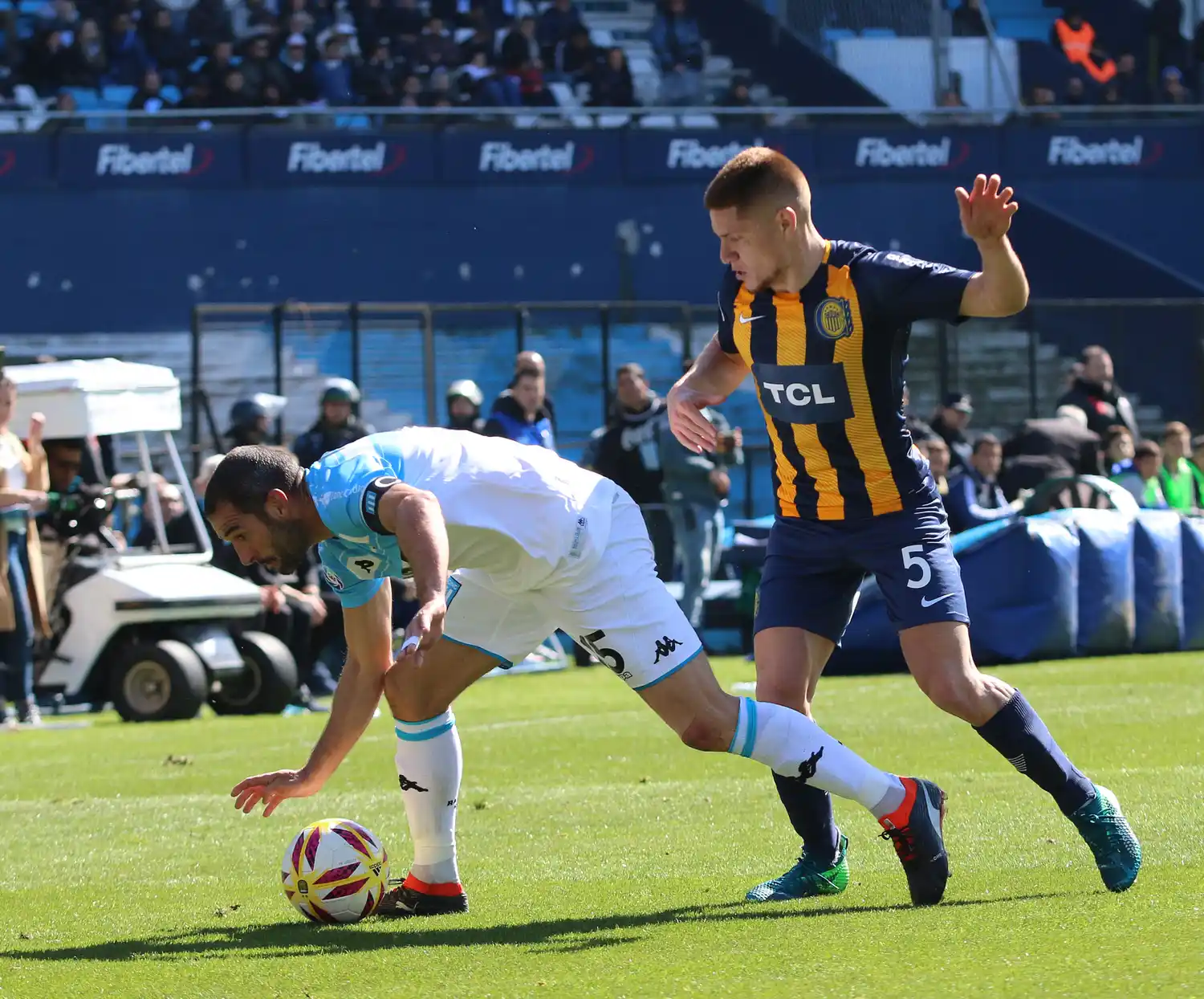  Racing saltó a la punta derrotando a Central