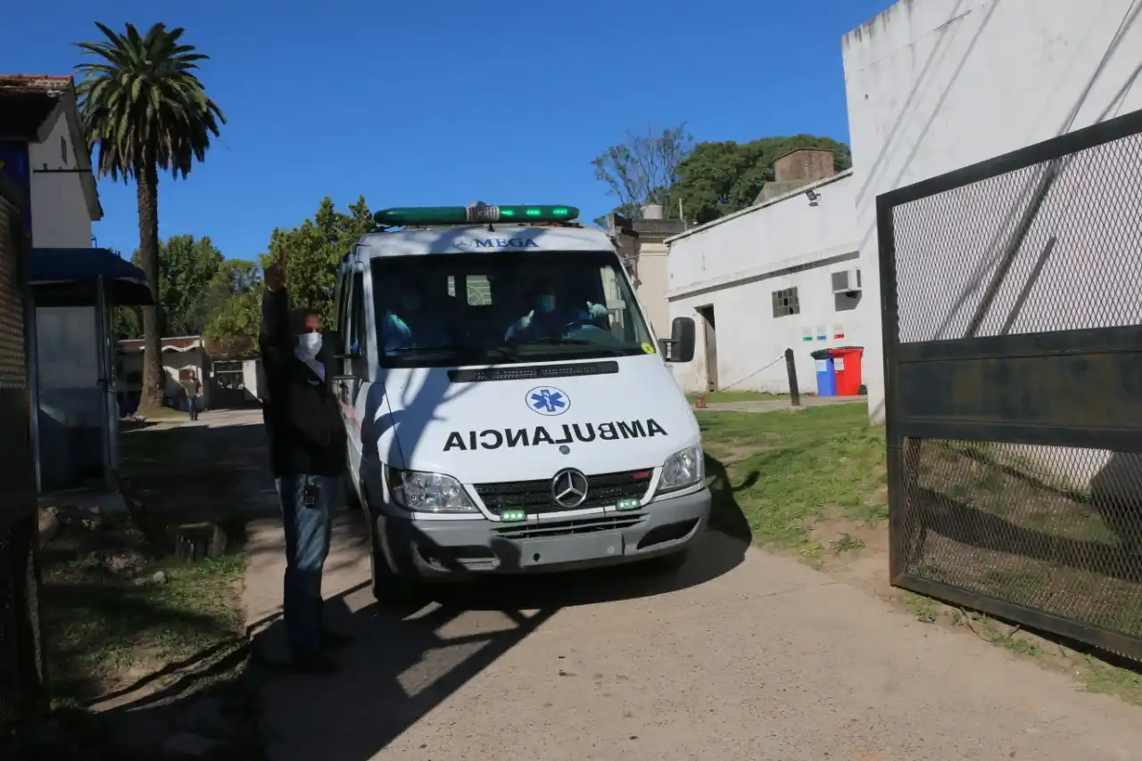 Murieron dos hombres y una mujer en el Hospital Centenario
