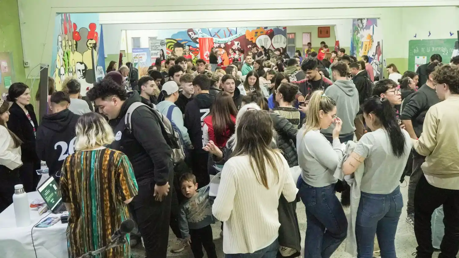 La actividad tuvo lugar en el CENS Nº 452 y contó con una gran convocatoria