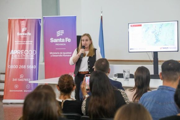 Representantes de 154 municipios y comunas se capacitaron en el abordaje de consumos problemáticos