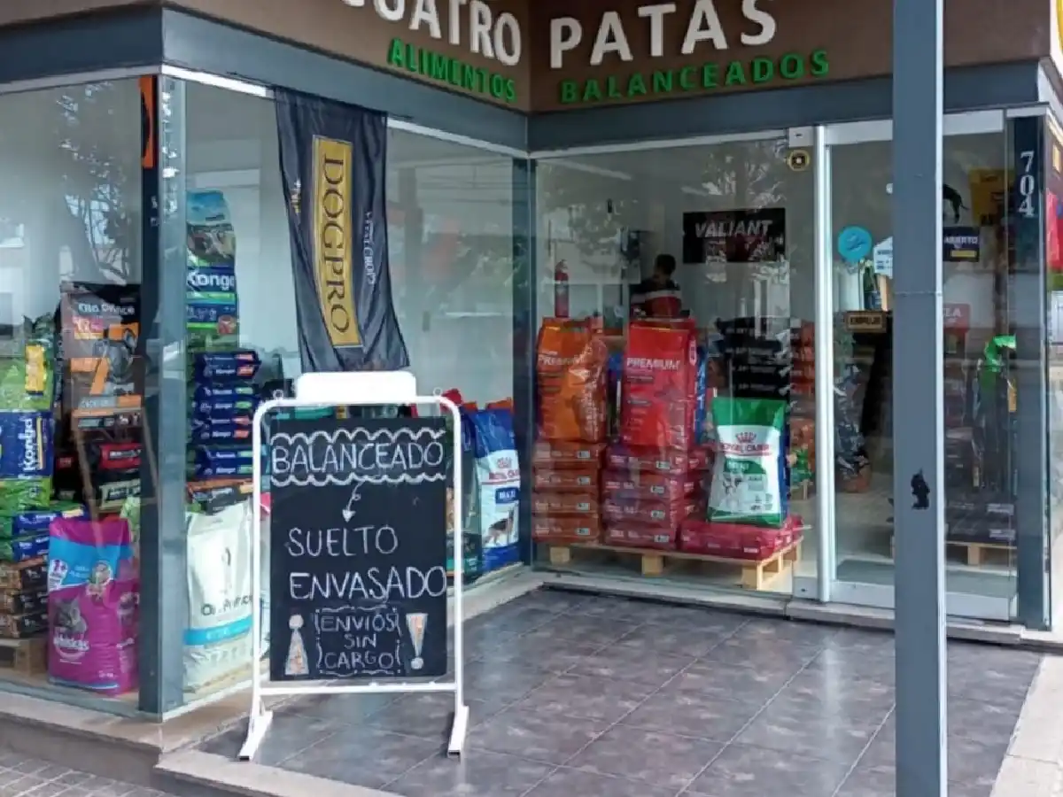 Robaron en un comercio  de alimentos balanceados