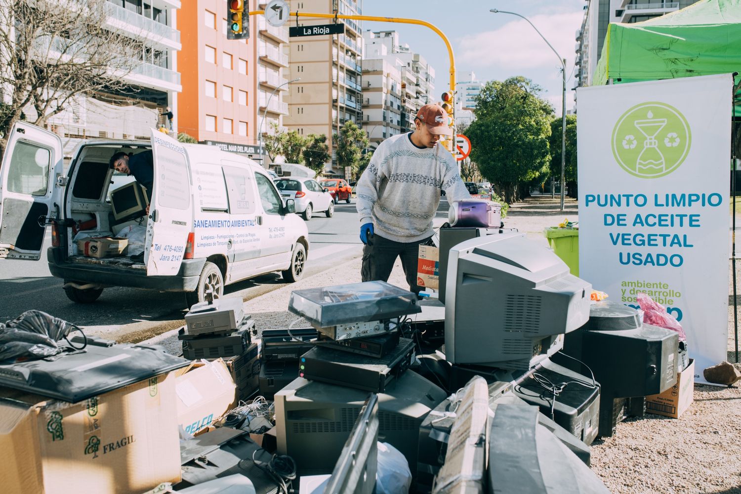 El Punto Verde llega a la Plaza Colón para reforzar el reciclaje y la economía circular