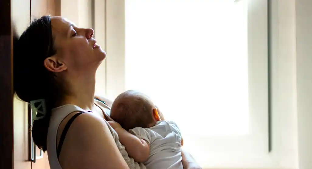 Aprueban una píldora para tratar la depresión posparto