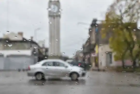 Fin de semana con tormentas y descenso de temperaturas en toda la provincia