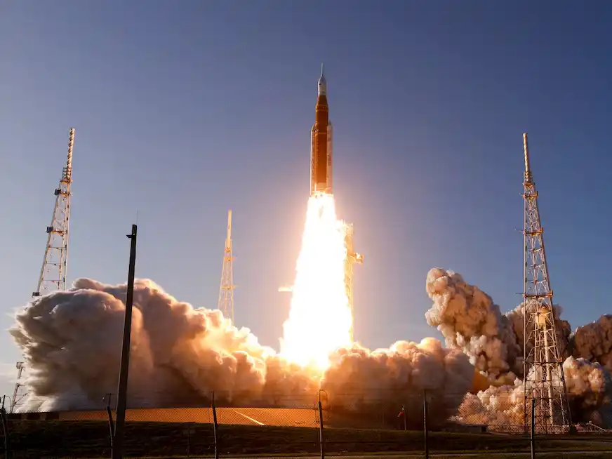 Nuevo hito de la NASA con Artemis II: puso en órbita una misión tripulada a la Luna después de 53 años