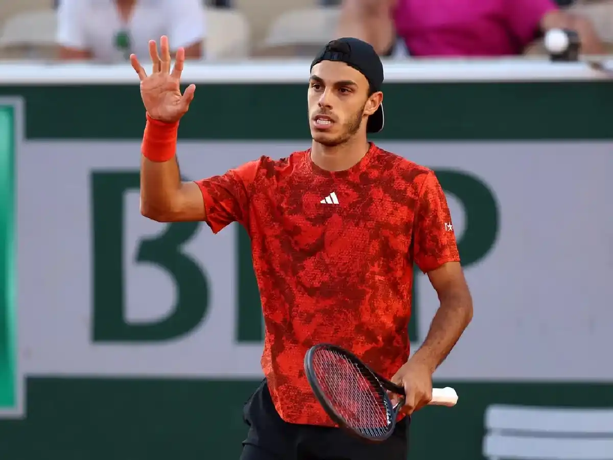 Cerúndolo, Etcheverry y Olivieri se metieron en tercera ronda de Roland Garros