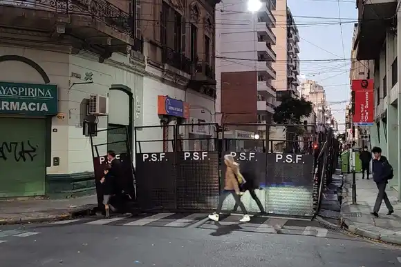 Vallaron los Tribunales Federales por la jura de un juez y hay corte total del tránsito