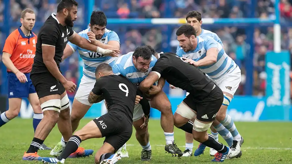 ¿Por qué le pegan al rugby?