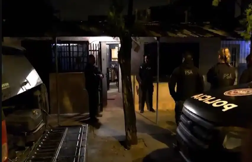 Detuvieron en Rosario a 16 integrantes de dos clanes familiares ligados al narcotráfico