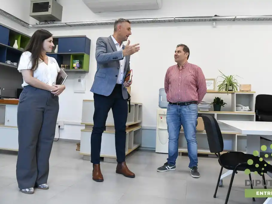 Hein mantuvo una reunión de trabajo sobre salud mental con autoridades de la UNER