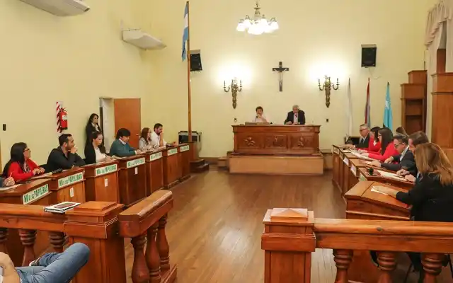 El HCD aprobó el acuerdo para la apertura de la oficina de atención de Telecom