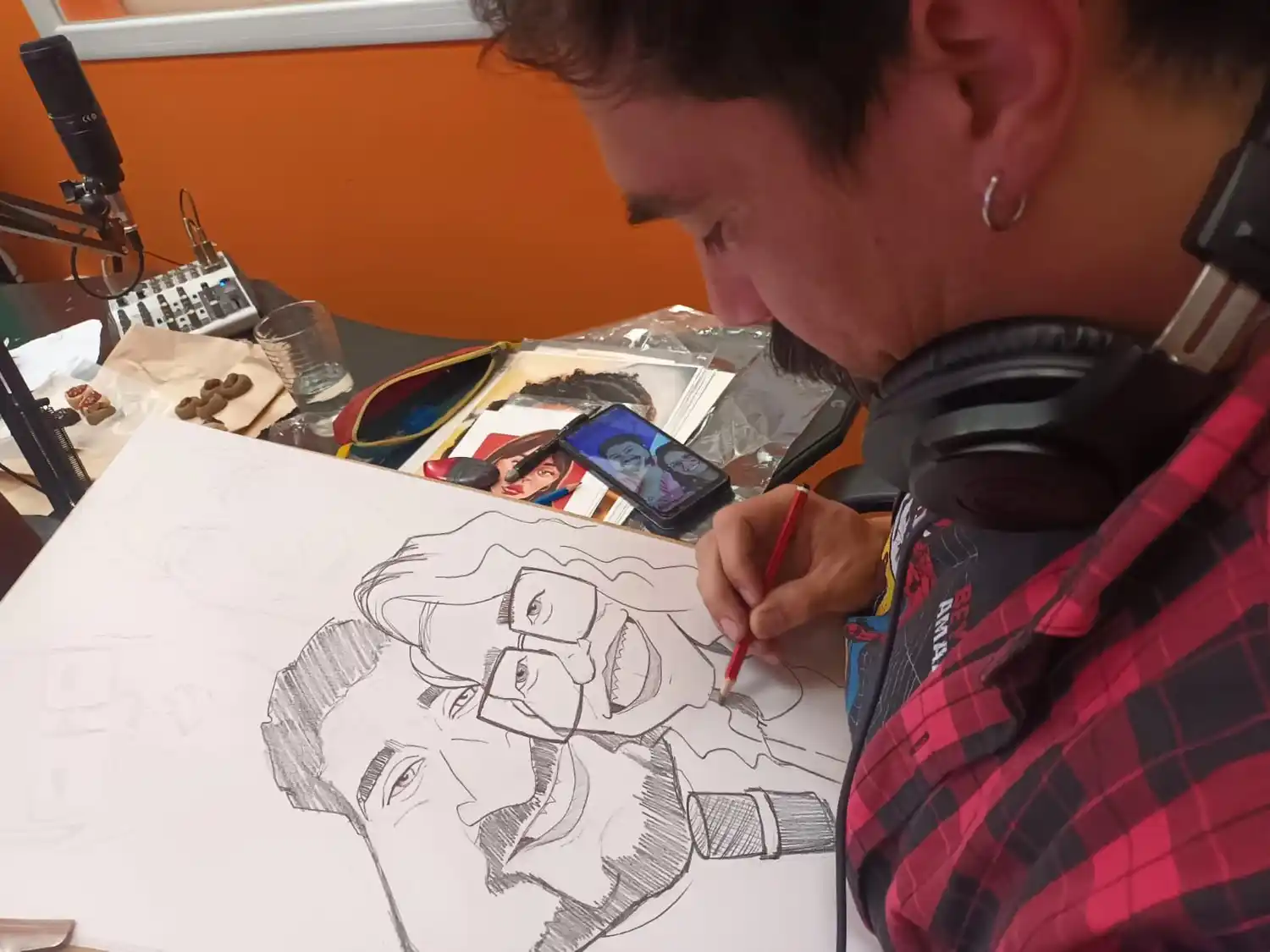 Nicolás Sanabria transformó al equipo de Alto Día en caricaturas