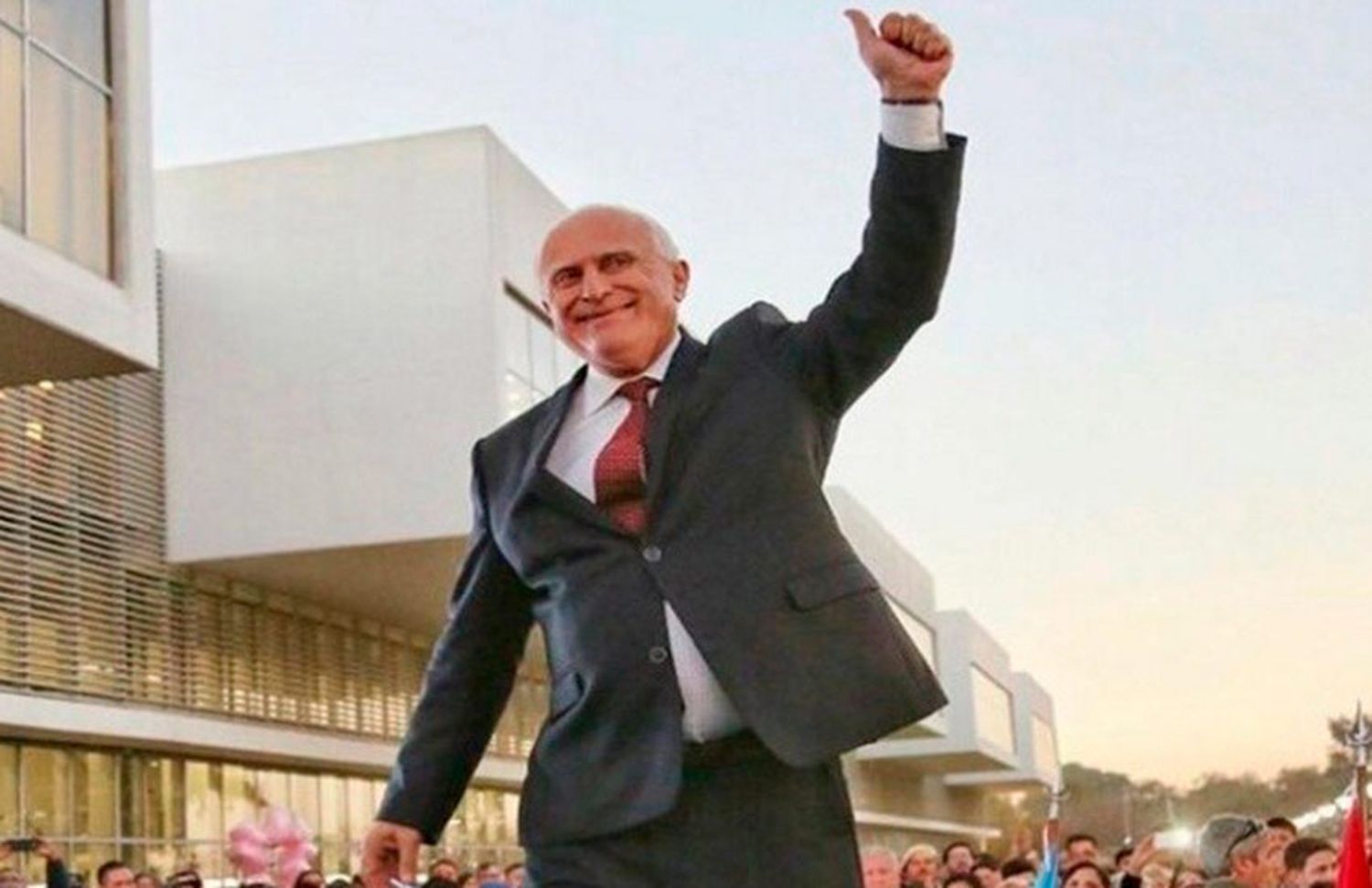 Fernández, Perotti, Javkin y todo el arco político despide a Miguel Lifschitz