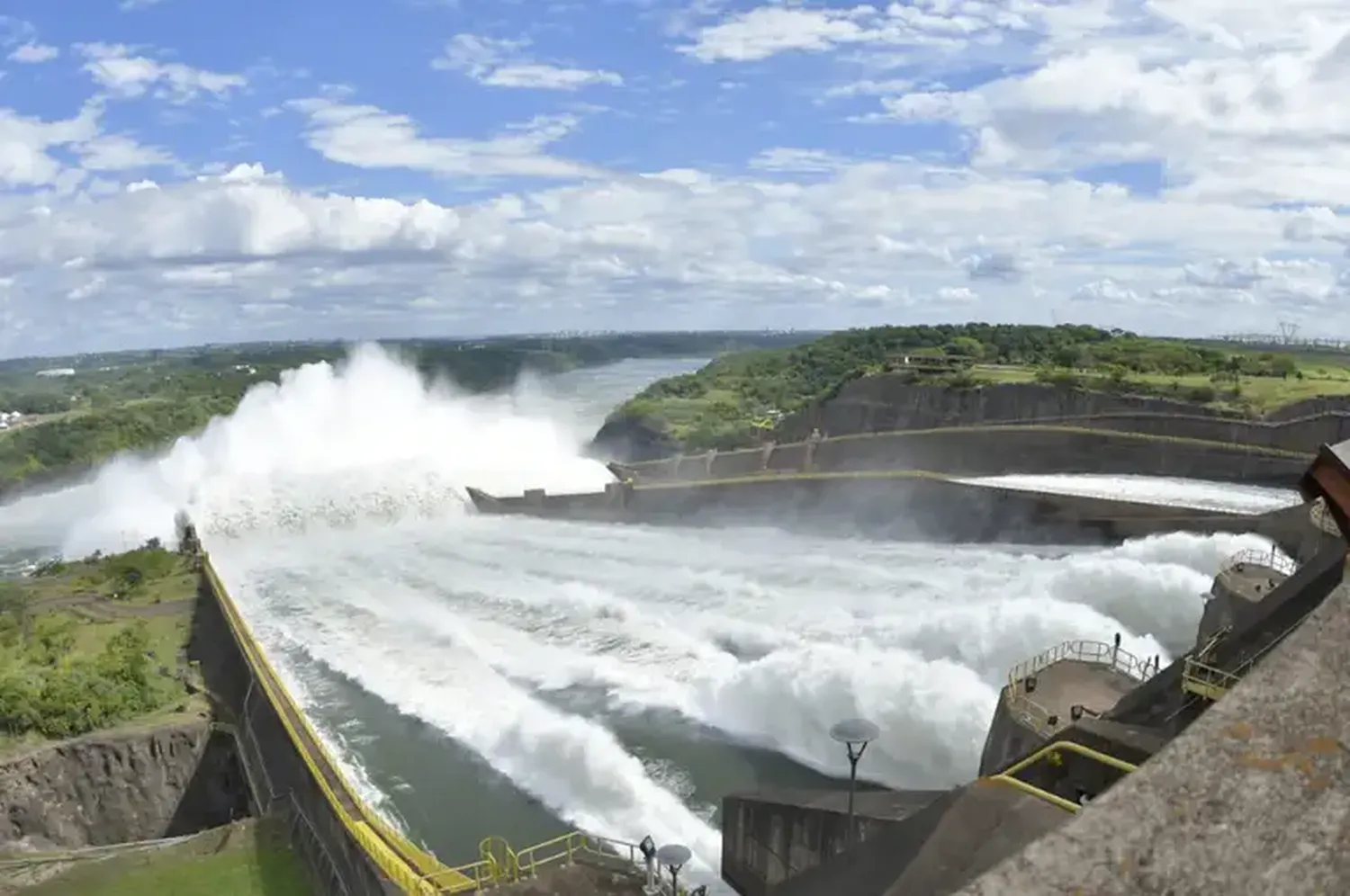 El escenario estará dominado por el Niño, que será largo, y a principios del otoño próximo se iría neutralizando.