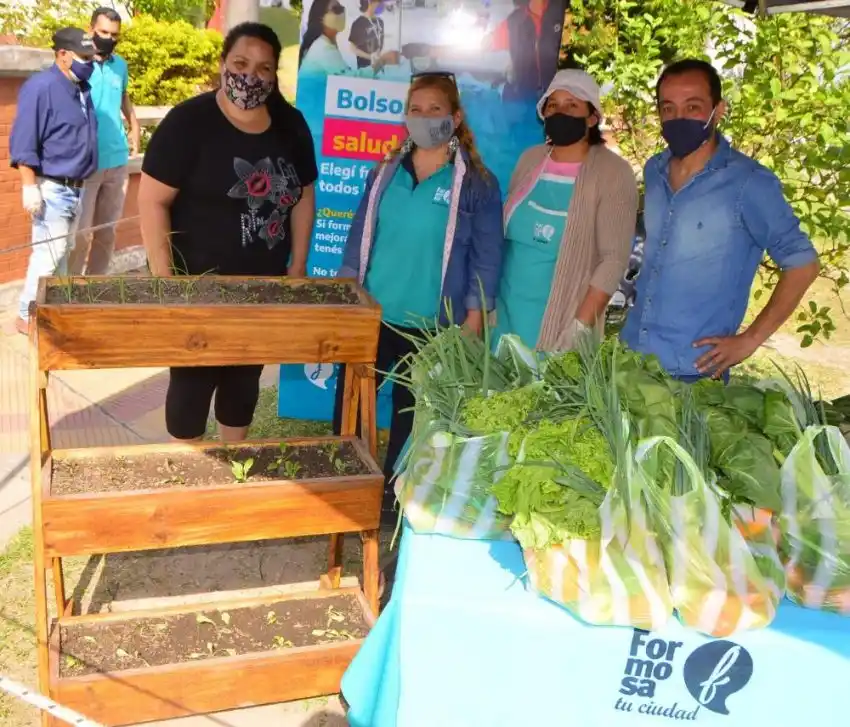 Bolsones saludables con entrega de premios
