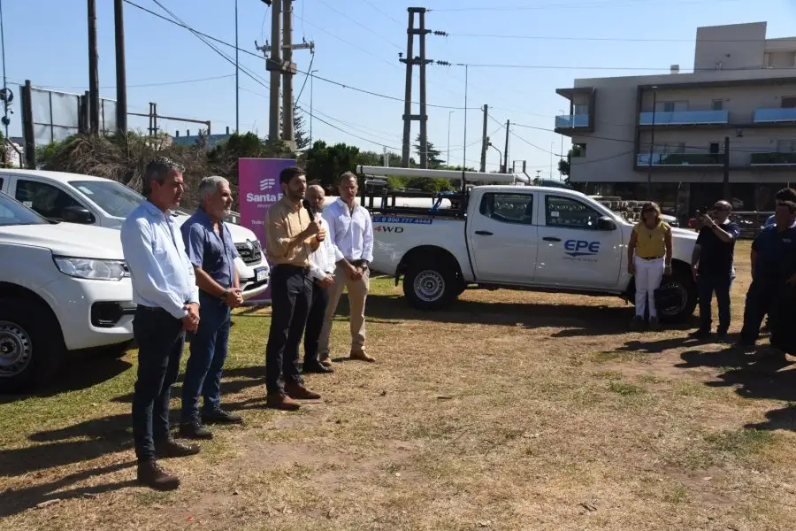 Pullaro en la entrega de los vehículos. </p><p>Prensa Gobierno de la Provincia