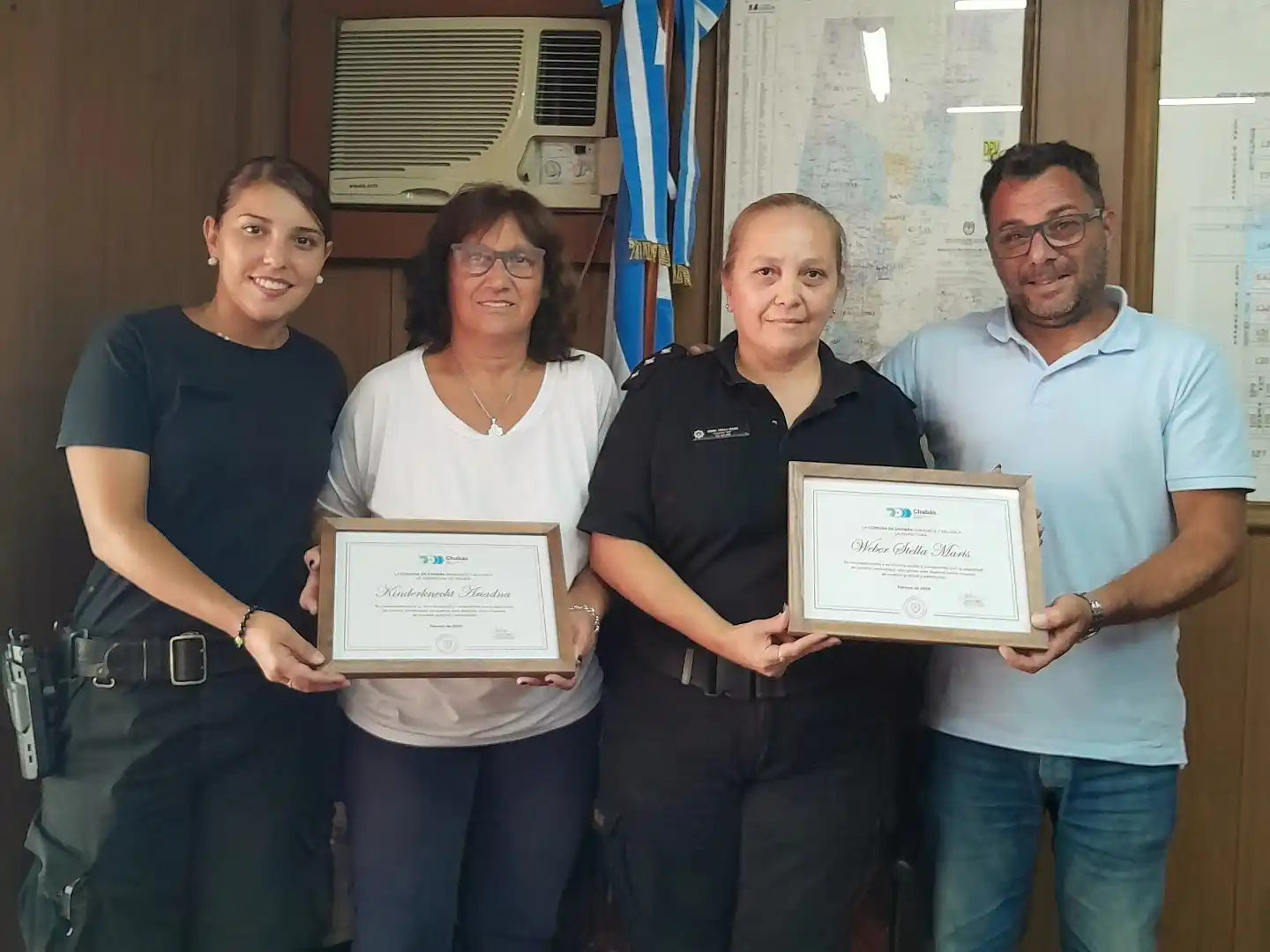 Las trabajadoras policiales fueron reconocidas por la Comuna local