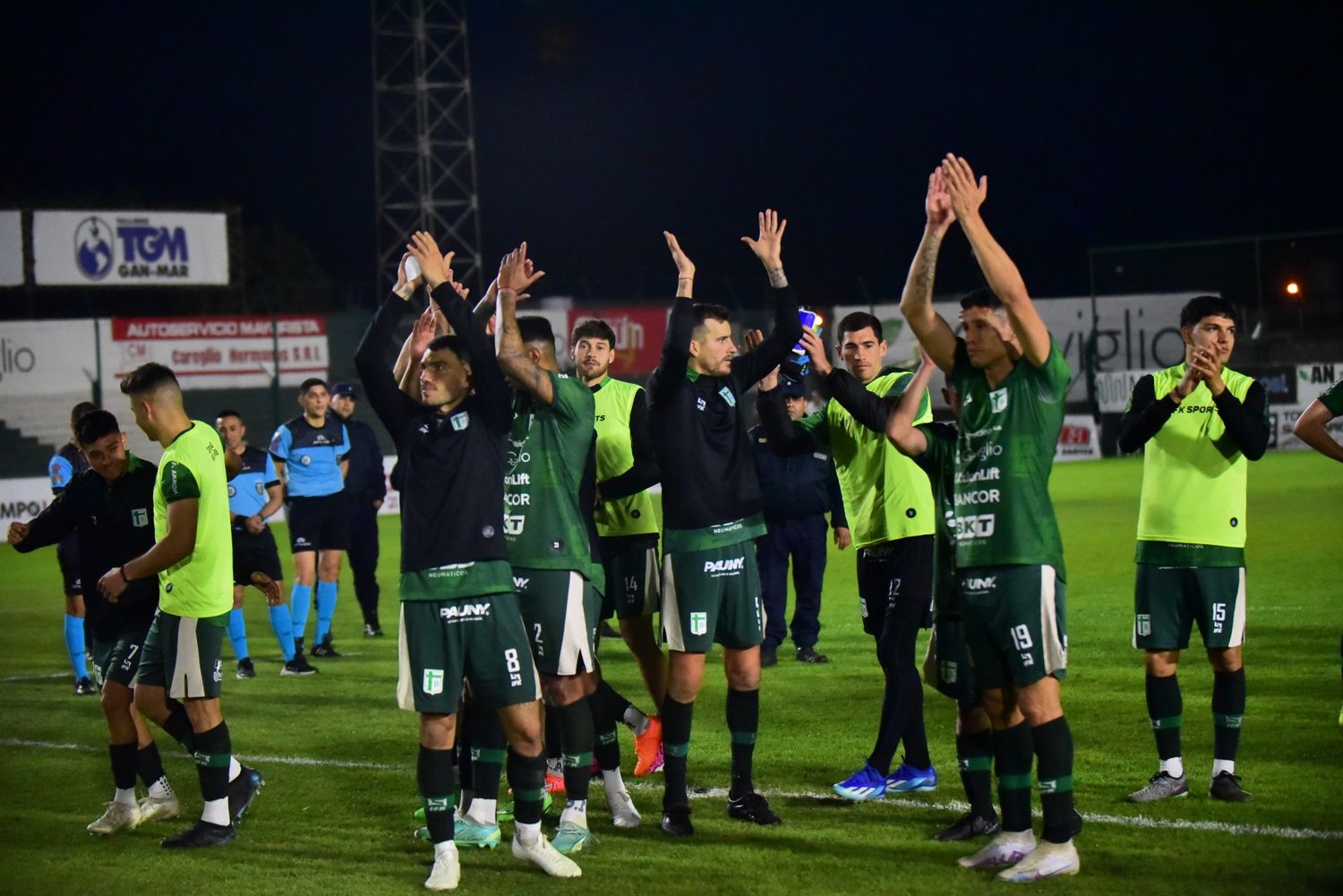 Sportivo inicia su camino en busca del ascenso.