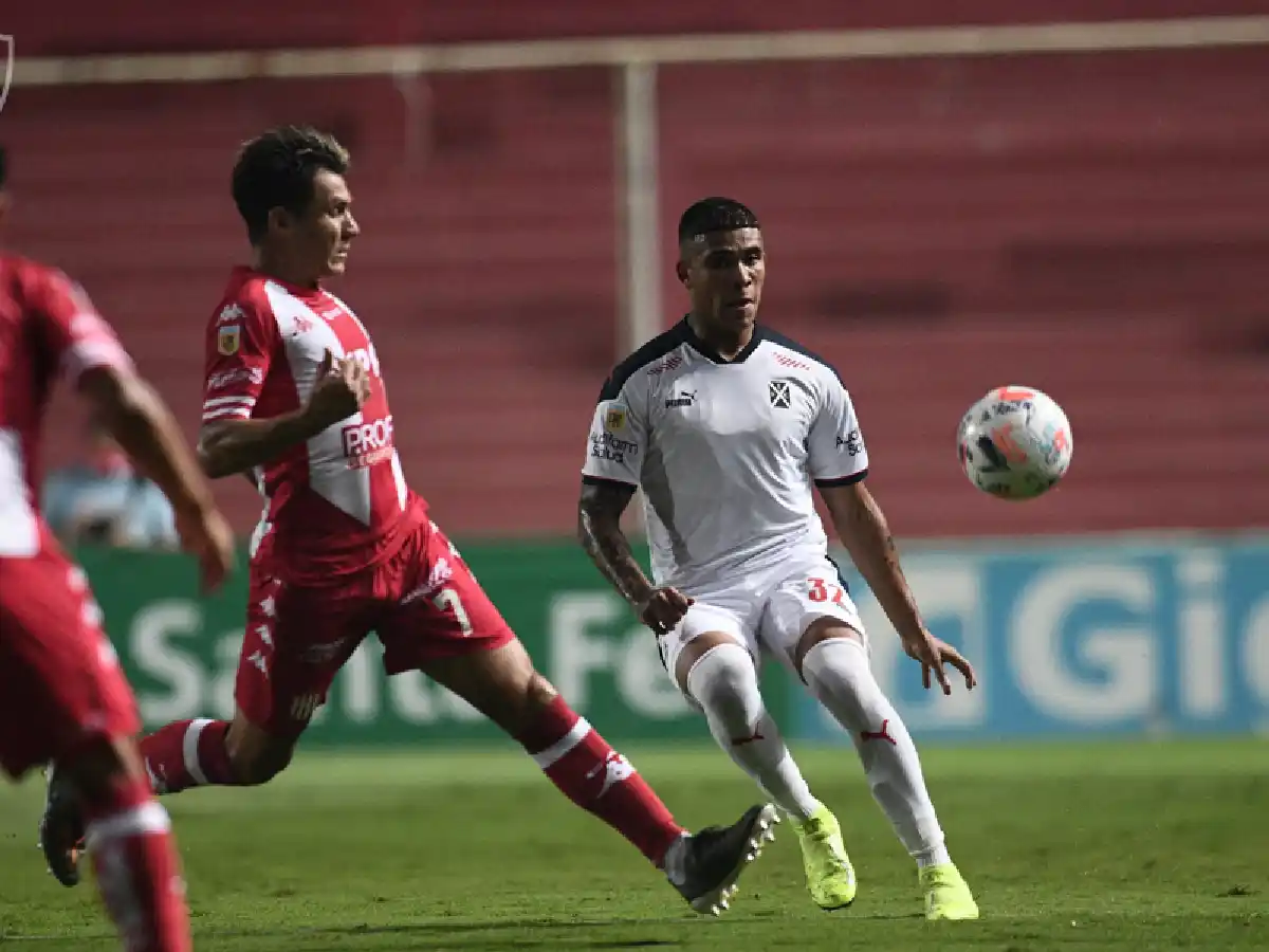 Unión e Independiente aburrieron en Santa Fe