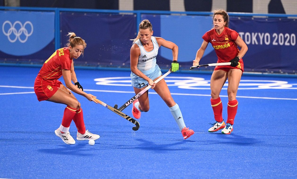 Hockey: buen triunfo de Las Leonas sobre España para pensar en positivo