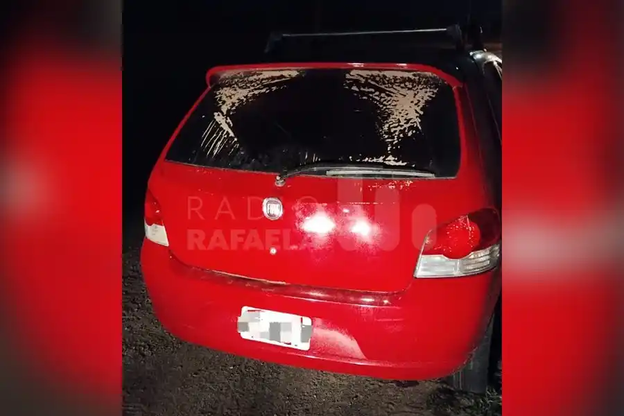 Llegó en bici y robó un auto a plena luz del día: encontraron el vehículo en Sauce Viejo