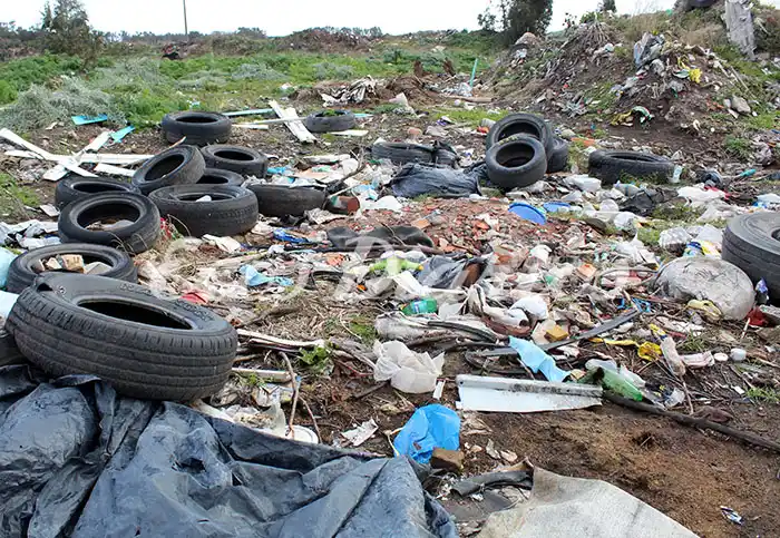 Basural que se mantiene en el tiempo