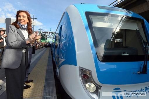 Cristina presentó las nuevas formaciones del Sarmiento