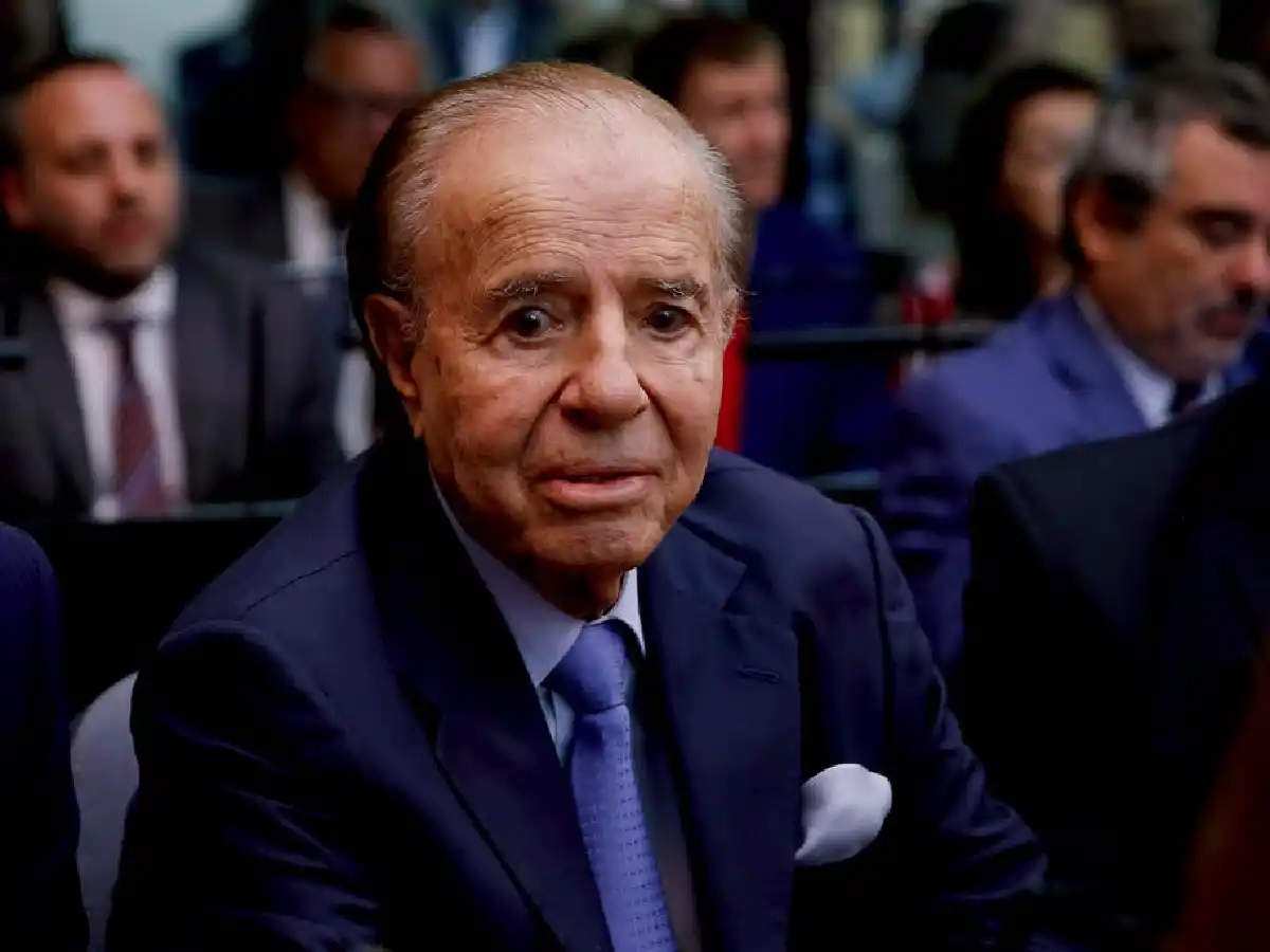 Carlos Menem fue dado de alta