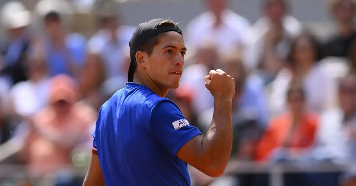 Báez debutará con el croata Coric.