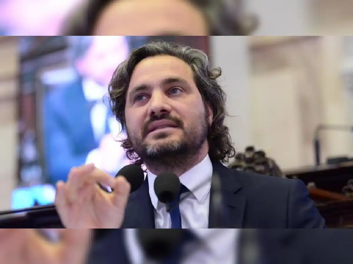 Cafiero afirmó que las medidas por el dólar son “transitorias”