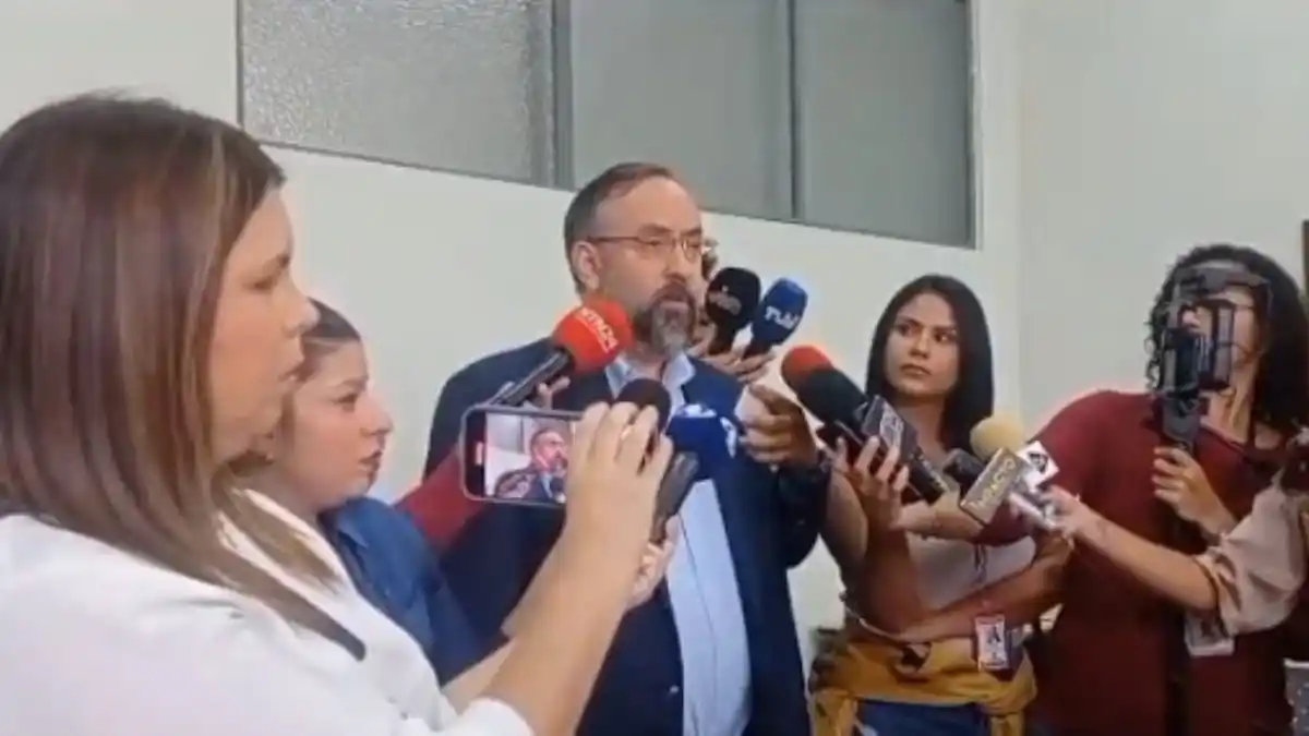 Comisión Nacional de Primaria en sesión permanente para analizar renuncia de rectores del CNE