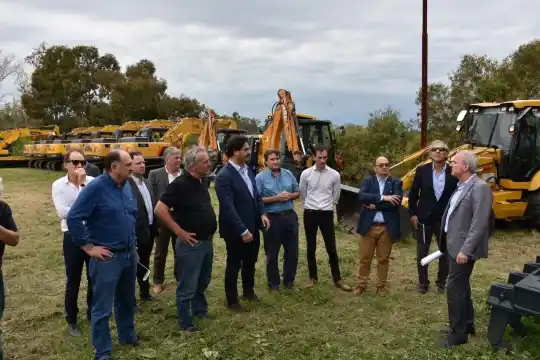 Comienzan a reparar 4.000 kilómetros de caminos rurales troncales en la Provincia