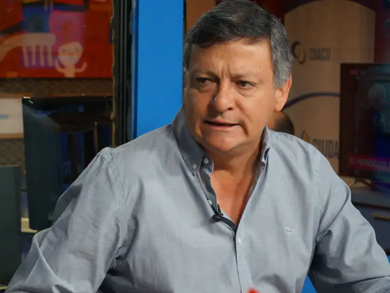 El gobernador Peppo marcó su apoyo a la reducción del déficit