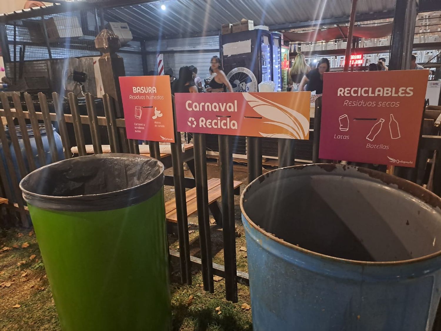 La productora y la Comisión del Carnaval pusieron 10 puntos de reciclaje en el Corsódromo