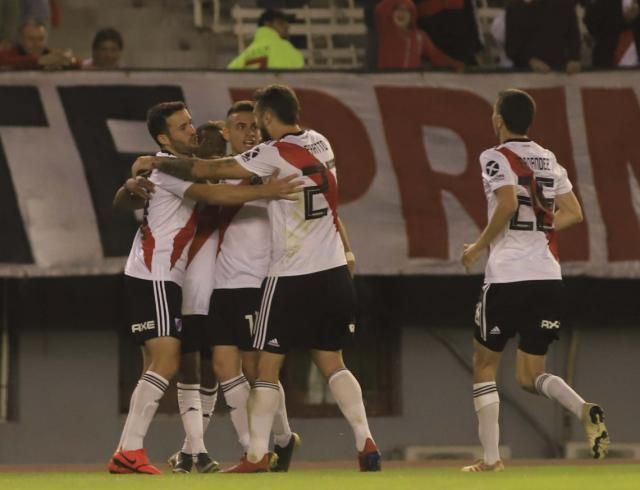  River goleó a 6-0 a Aldosivi y avanzó a cuartos de final de la Copa Superliga
