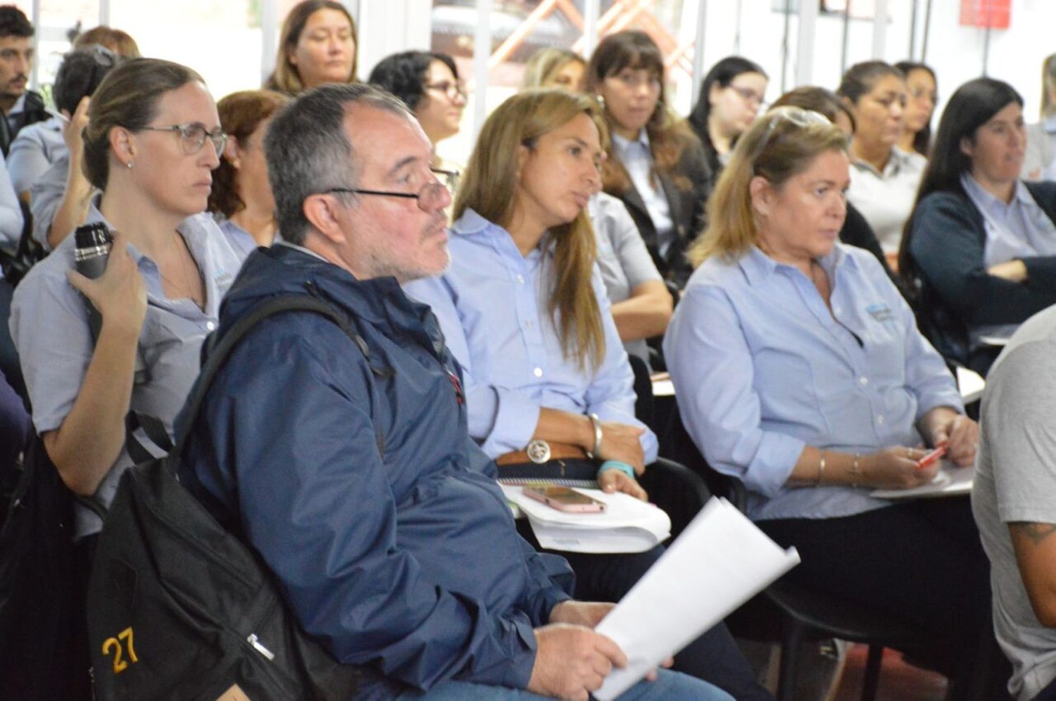 Capacitan a personal municipal sobre otorgamiento de licencias