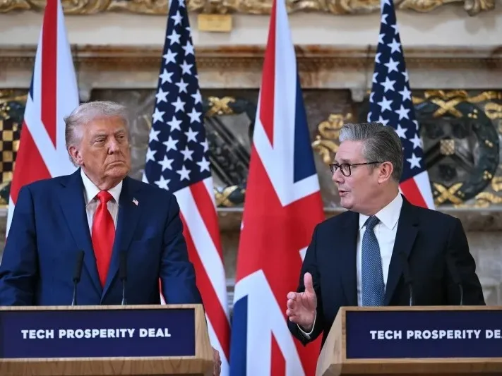 Trump terminó su gira por Reino Unido con desacuerdo sobre Palestina y fuertes protestas