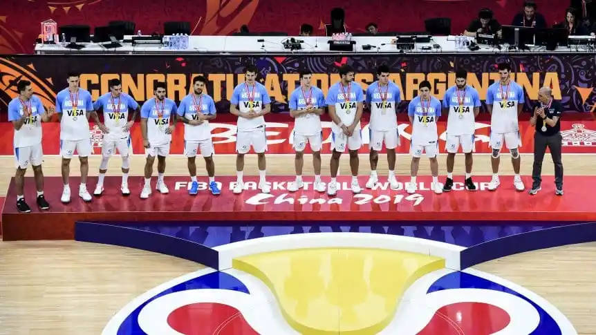 Macri recibe a la Selección Argentina de básquet