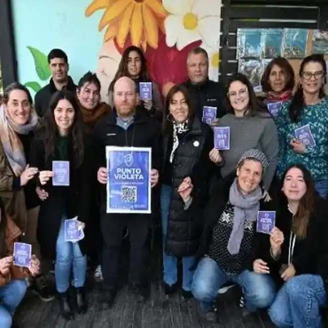 Ya está funcionando el Punto Violeta en la Delegación municipal de Mar de Cobo