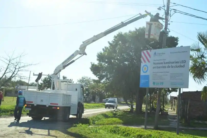 Mantenimiento y modernización de la red de alumbrado en los barrios