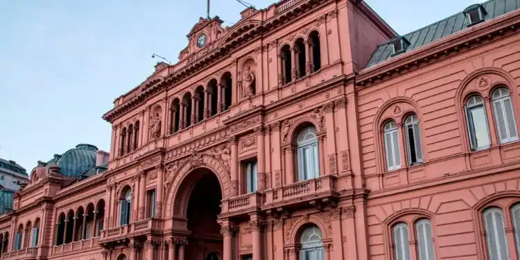 ¡FALSA ALARMA DE BOMBA! generó alarma en la Casa Rosada, Argentina