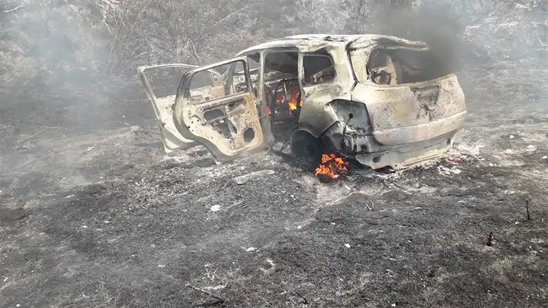 Despiste, vuelco y fuego en la Autovía 14: Falleció una de las ocupantes del auto