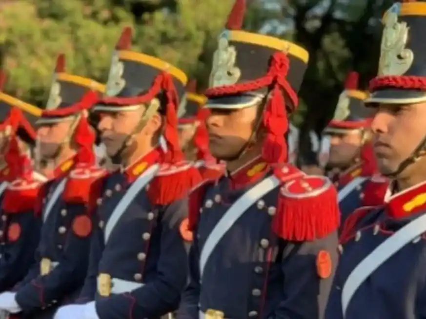 “Nuestra ciudad es profundamente sanmartiniana y durante todo agosto rendiremos homenaje al Padre de la Patria”, expresó Raimundo. Fotos: Gentileza